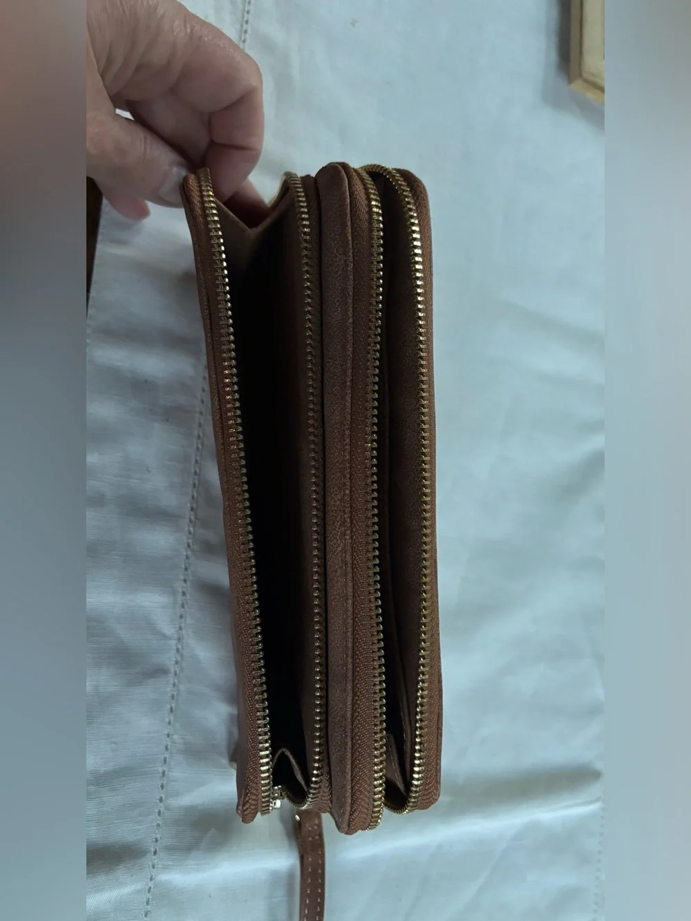 Women’s Zip-Around Wallet in Faux Leather Brown with Wristlet